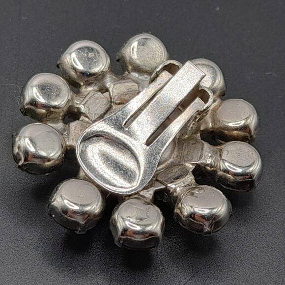 Vintage 1950s Aurora Borealis Rhinestone Flower Clip Earrings 1.25” - Picture 5 of 11